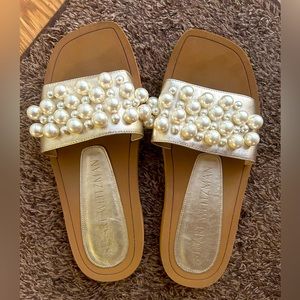 Stuart weitzman brand new Goldie slip on slides